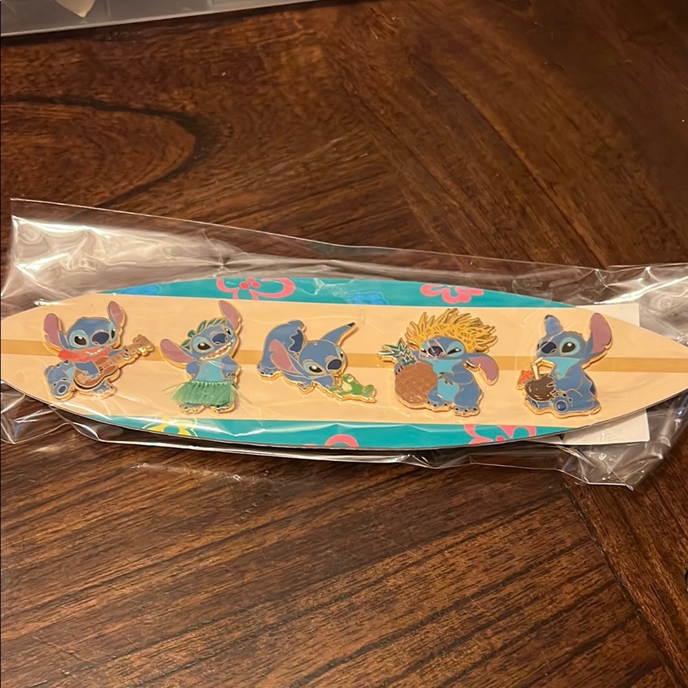 Disney Stitch Surfboard Pin Set